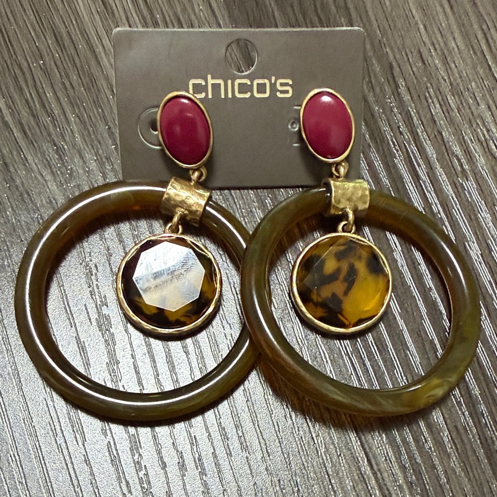 vintage Chico's Olive Hoop Drop Earrings with Berry and Tortoiseshell Accents - Picture 2 of 5